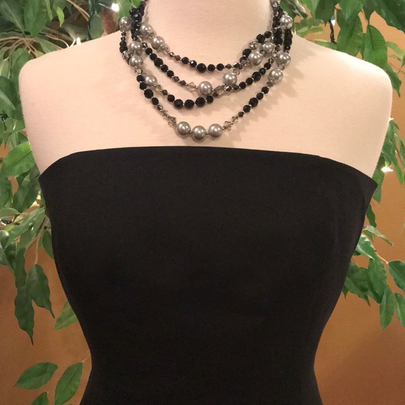 ANN TAYLOR BLACK STRAPLESS DRESS PETITE SIZE 4 - Picture 6 of 8